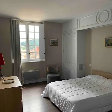 Aubergerie Renaissance Daire *